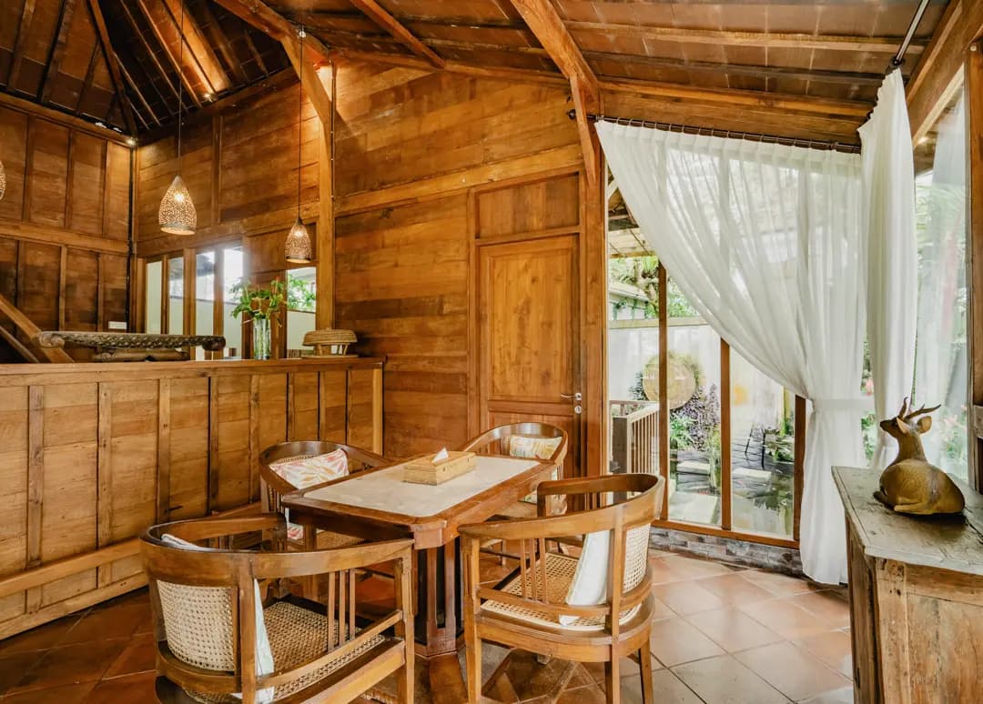 Ruang villa dan lingkungan persawahan