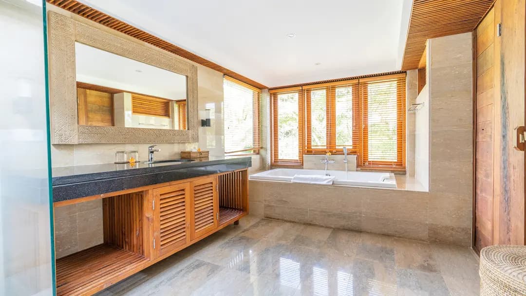 Kamar Master dan kamar mandi