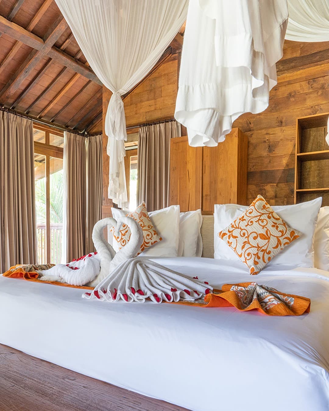 Sanctuary #AyawanaUbud #ARMHospitality #UbudLife #BaliVillas #ExploreUbud #UbudResort #BaliAccommodation #UbudPalace #BaliLuxuryVillas #SlowLiving #InteriorDesignBali #TropicalLiving #BathroomGoals #J…